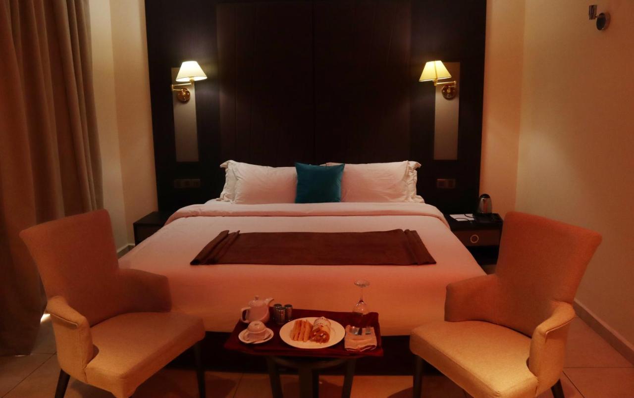Monty Suites קלבאר מראה חיצוני תמונה